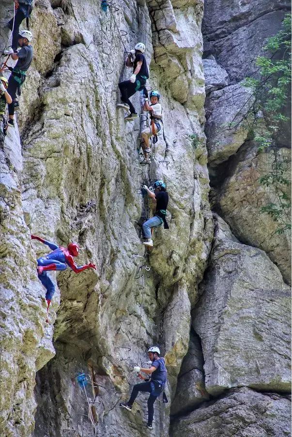 飞拉达攀岩溜索丛林溯溪地心探洞,清远飞拉达丛林探险