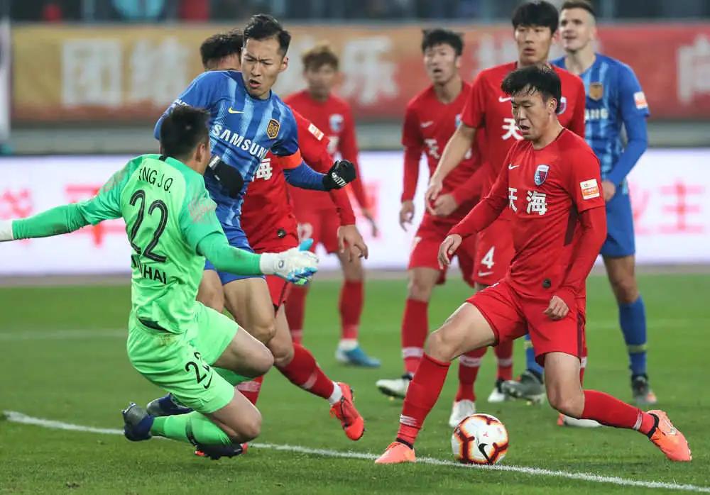 中超或将再次降薪球员表态,中超拒绝降薪的俱乐部