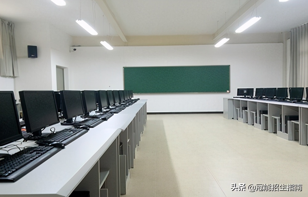 成都职中计算机专业哪家最好,成都计算机职业技术学院