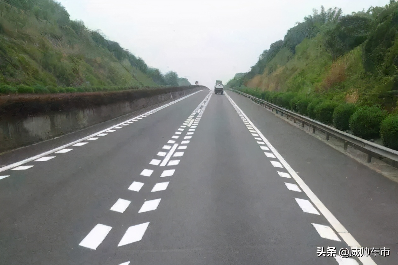 史上最难懂的交通标线,交通标线大全及注意事项