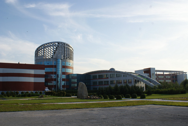 哈尔滨第三中学怎么样,黑龙江最好的高中德强哈三中