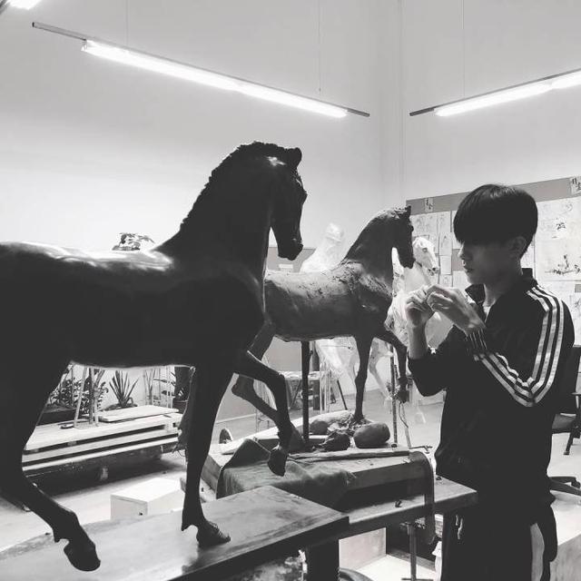 易烊千玺让人喜欢的10个理由,如何客观的评价易烊千玺的长相