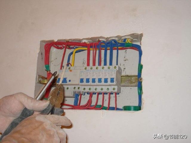 电线卡扣接头规范接法,电线接头接法规范视频