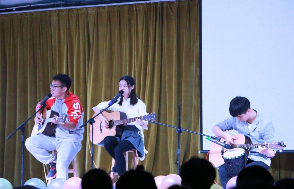 哪些社团费钱,大学哪些社团比较烧钱