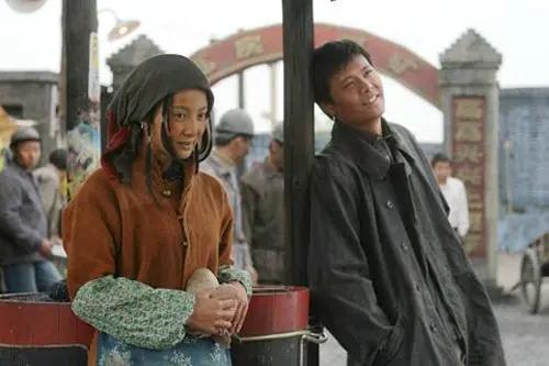 51岁陶虹风波后现身,47岁陶虹婚姻状况