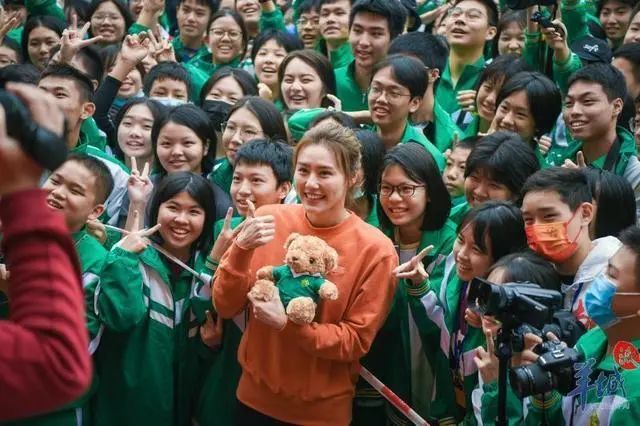 奥运会广东选手冠军,奥运全运冠军进校园