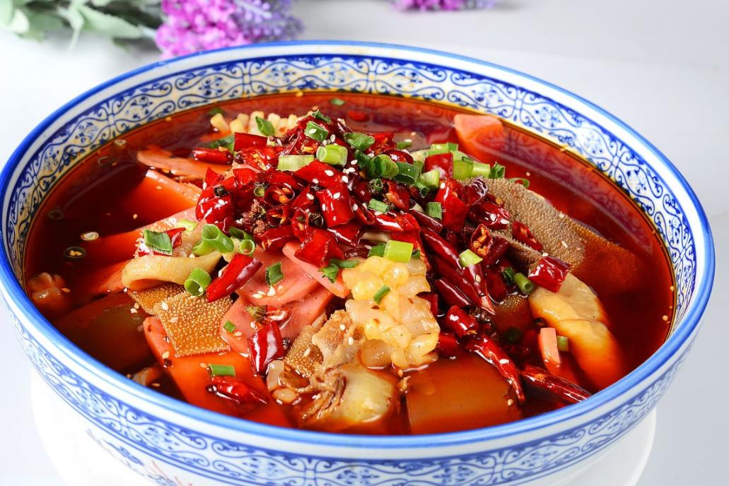 麻辣烫和冒菜馆的区别,冒菜和麻辣烫到底有啥区别