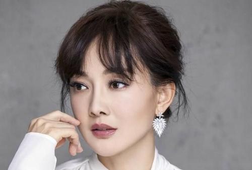 47岁牛莉和老公近照,42岁牛莉近照曝光