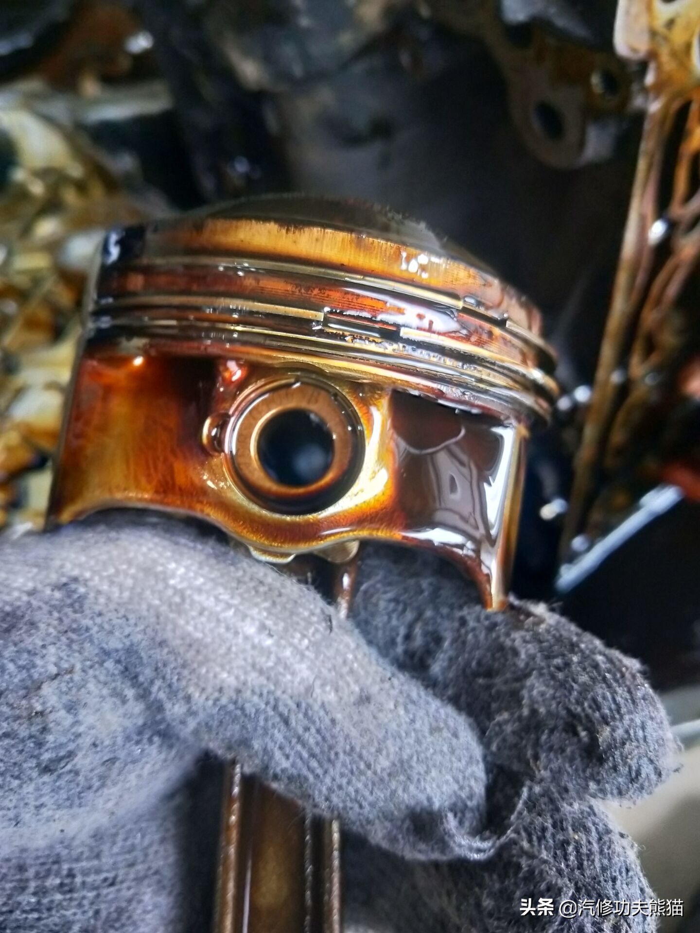 斯柯达明锐2010款2.0烧机油吗,09款斯柯达明锐1.6烧机油怎么解决