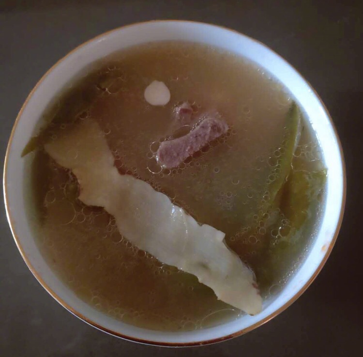 杨幂离婚后频秀厨艺，十足贤妻良母范儿，刘恺威却吃不到了