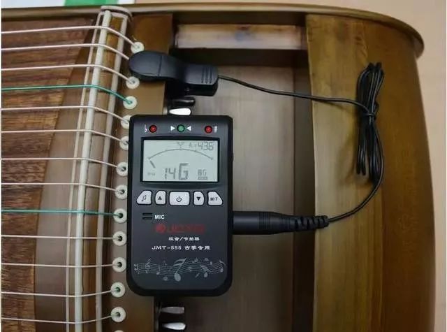 古筝曲由弱渐强怎么弹,古筝演奏入门必看