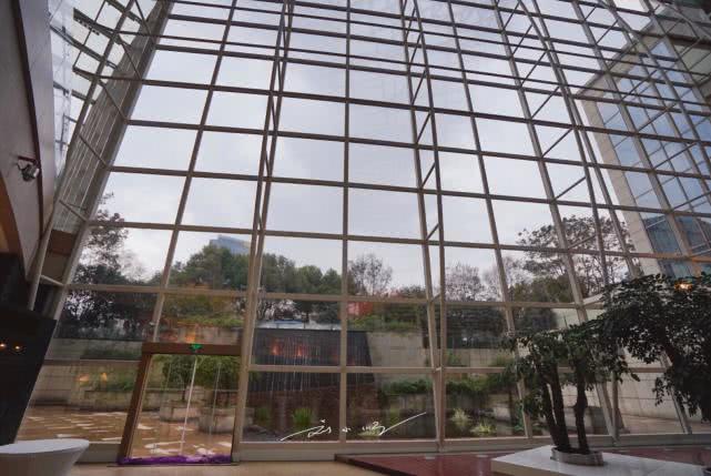 上海旅游外滩五星酒店,上海可看外滩和东方明珠的酒店