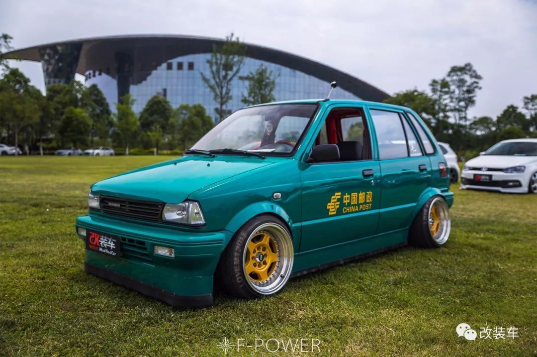 哪年的马自达323有尾翼,马自达323贯串式尾灯是哪一款