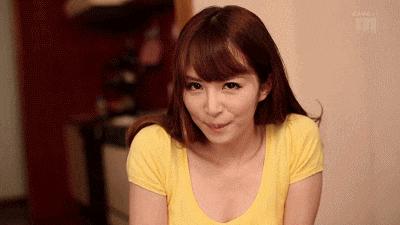 搞笑gif开心一刻,搞笑gif段子妹子你太皮了