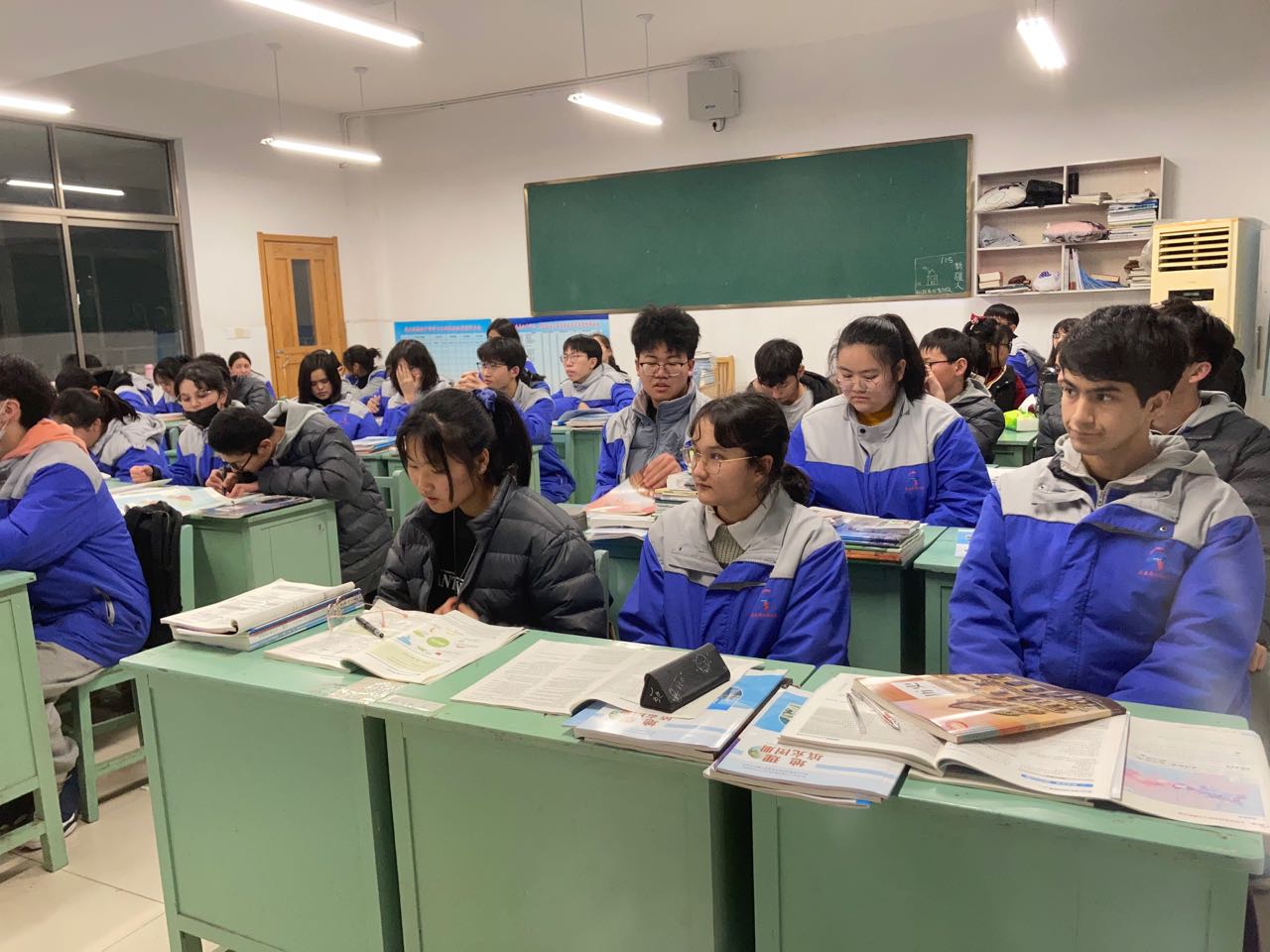 No.191 ,02-25首场春雨劲头齐体育课赏TED