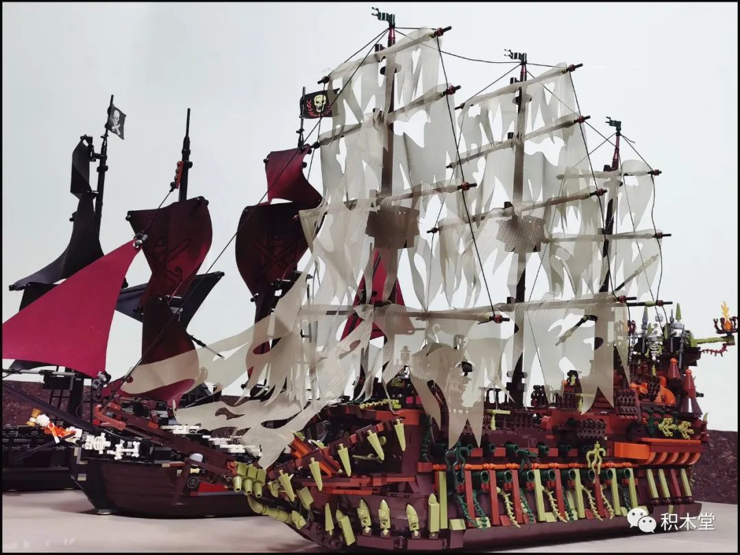 飞翔的荷兰人号为什么能潜水 (鬼船和飞翔的荷兰人号哪个更牛)