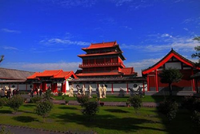 三国演义罗贯中是一个什么样的人,三国演义折射罗贯中是怎样的人