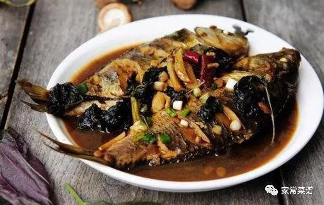 炖鱼的家常做法放什么菜好吃,家常菜100道开胃下饭炖鱼