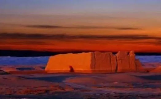 他是唐朝诗坛最后一位名家,唐朝诗人一生只留下两首诗