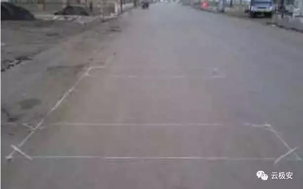 监控杆安装与预埋线,监控立杆基础配管