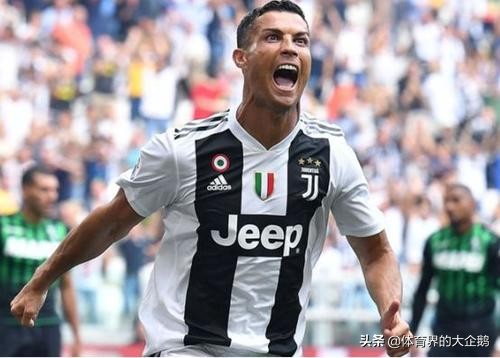 c罗绿茵场十大高光表现,36岁的c罗依旧能高高的飞翔