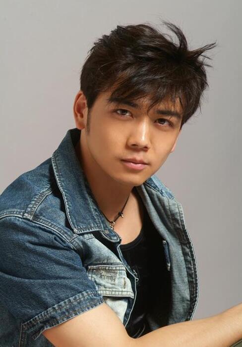 杨烁为什么这几年不红了,杨烁为什么突然不红了