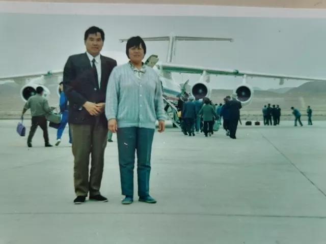 给老婆的结婚纪念日蓝宝石礼物,结婚纪念日蓝宝石蛋糕