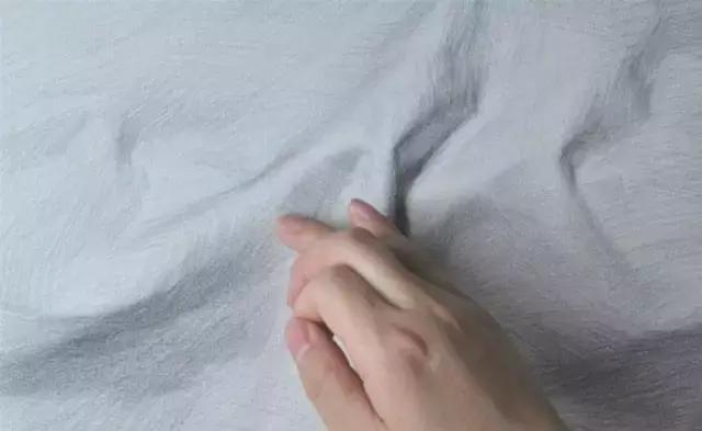 素描垂落式衬布画法,你会画素描吗