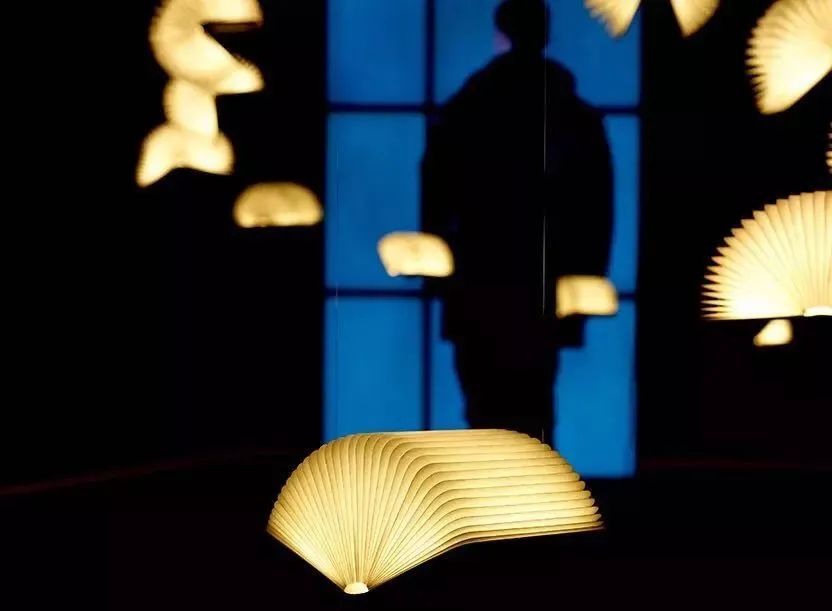 像布又像纸，广告物料材料—撕不烂的黑科技