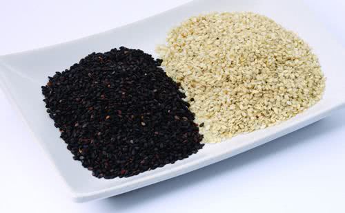 月子里吃什么饭最补血,月子食用哪些食材比较好