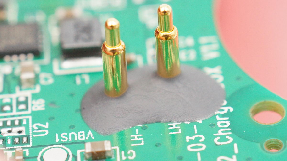 远销非洲的TWS真无线耳机应该注意什么？拆解传音TECNOBuds2看看