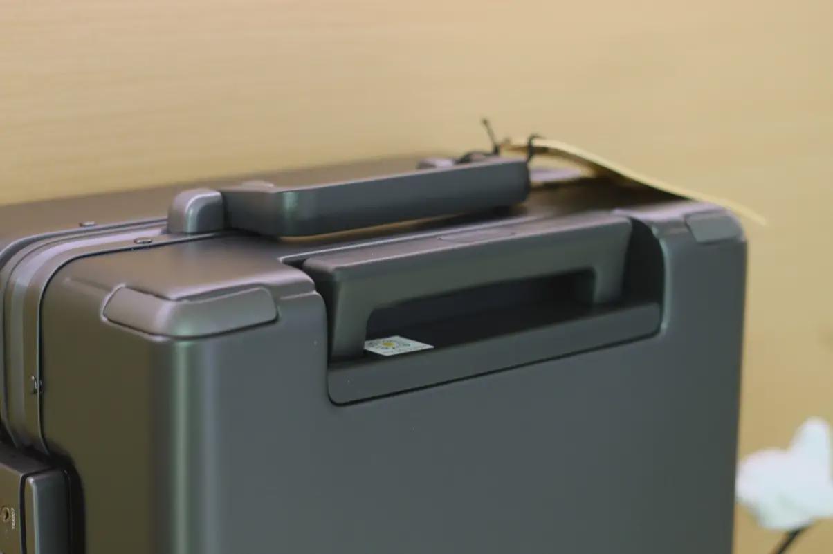 地平线8号28寸和90分旅行箱对比,地平线8号level8旅行箱测试