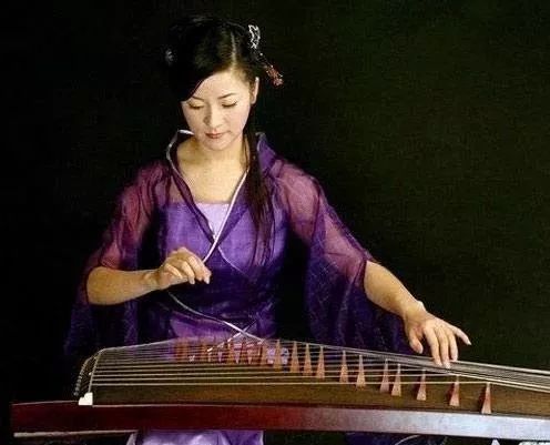 对古筝演奏中遥指技法的训练研究,古筝入门零基础基本手法弹奏