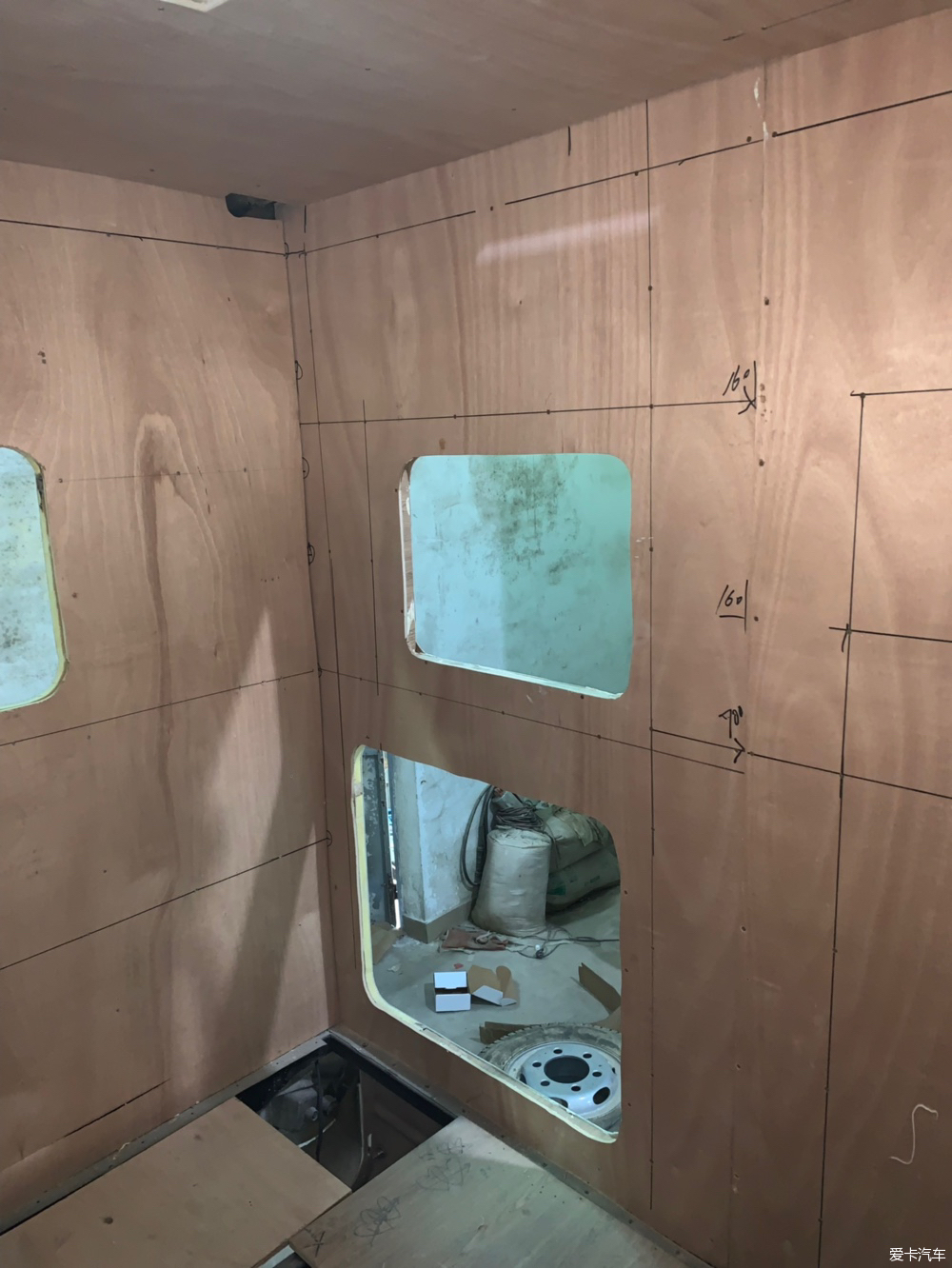 2.0t发动机搭载爱信8at变速箱suv,3.0t柴油v6发动机8at变速箱的车