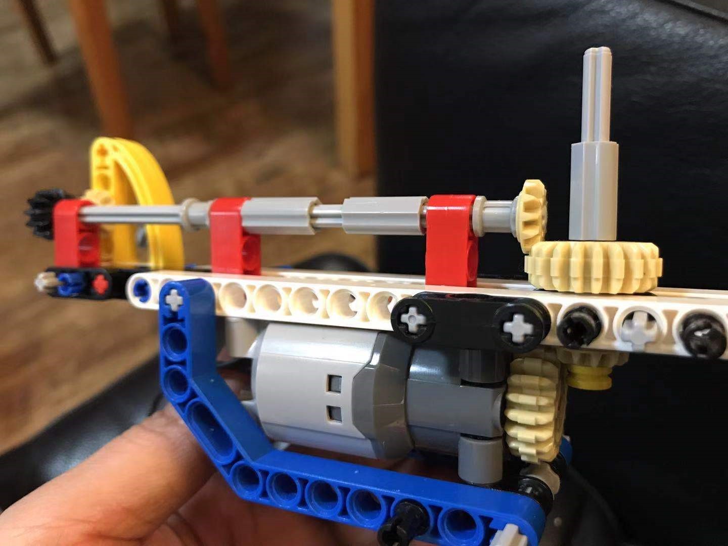 青少年机器人技术考试一二级图纸,青少年机器人等级一级真题