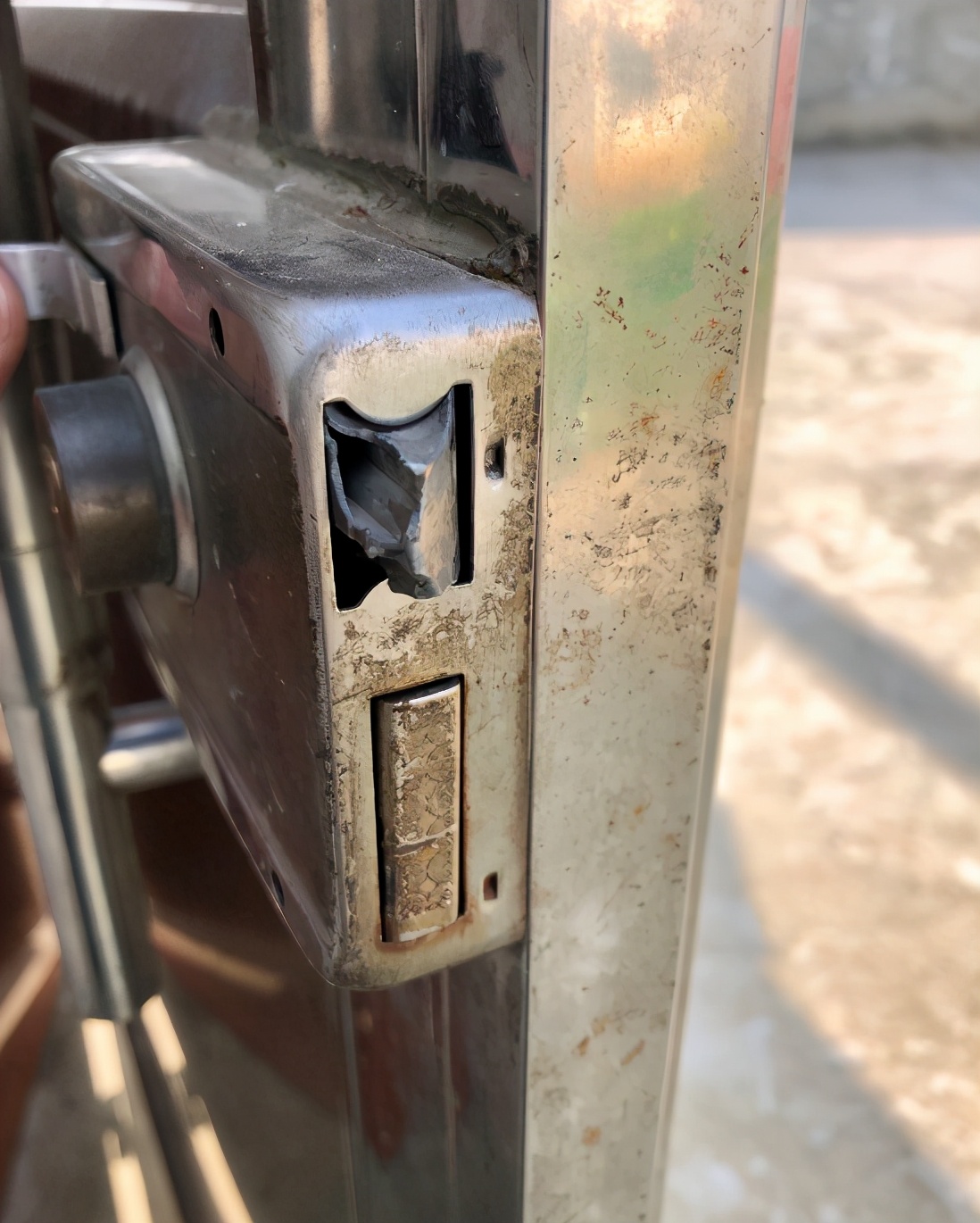 傲雷baton3手电筒特别版,傲雷baton3pro紫色