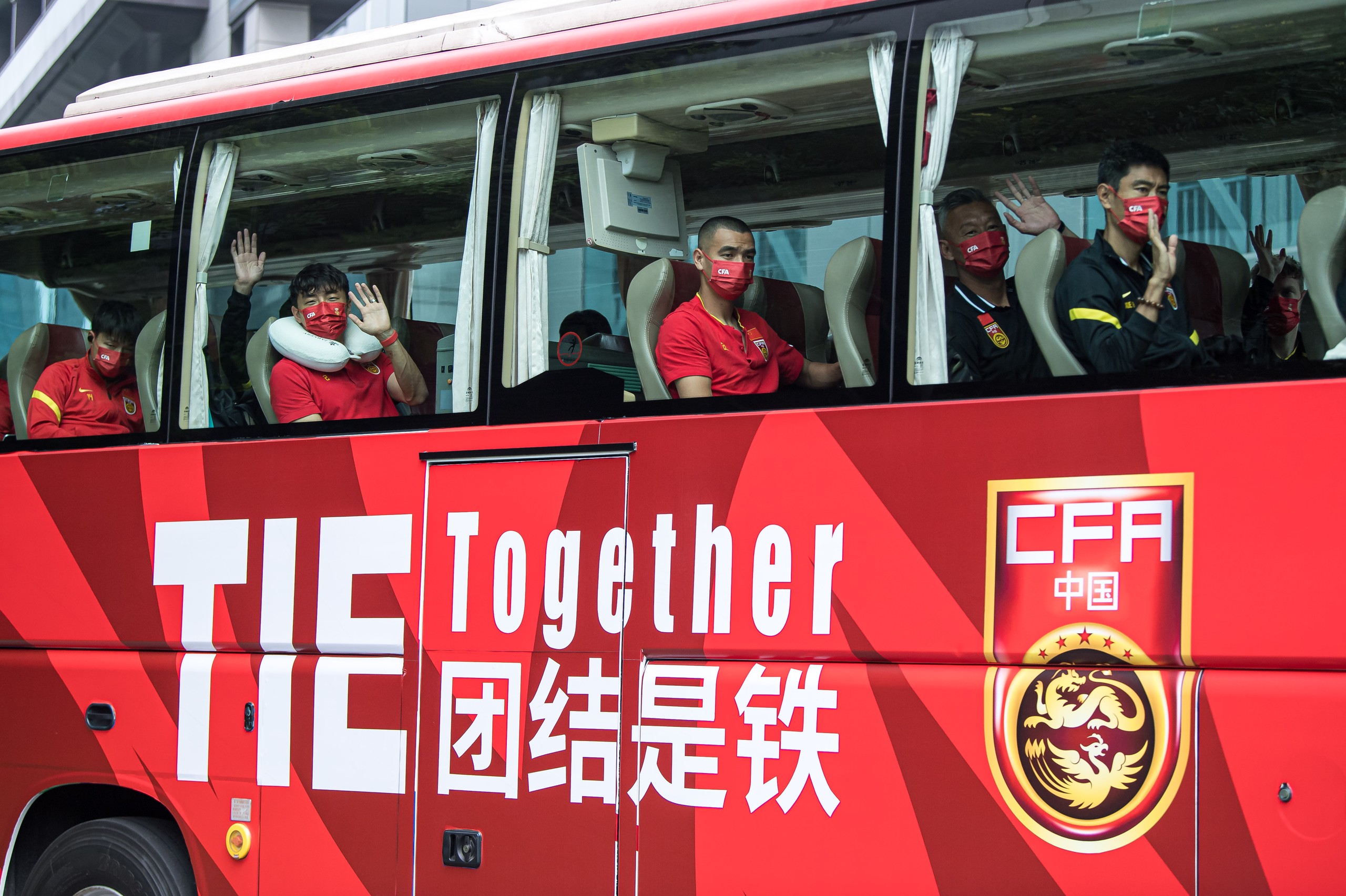 国足日本1比0李铁回忆,国足战沙特李铁赛后采访