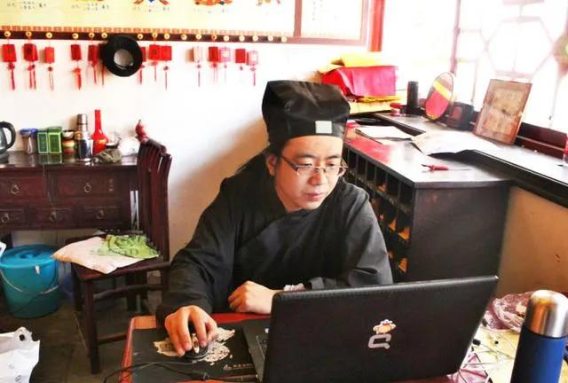 一张符让美军舰撞船，这么厉害的道士为什么被骂？