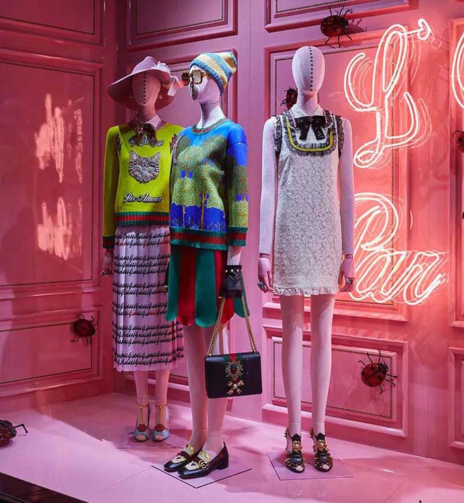 服装陈列怎么调才能吸引顾客,服装店模特陈列原则