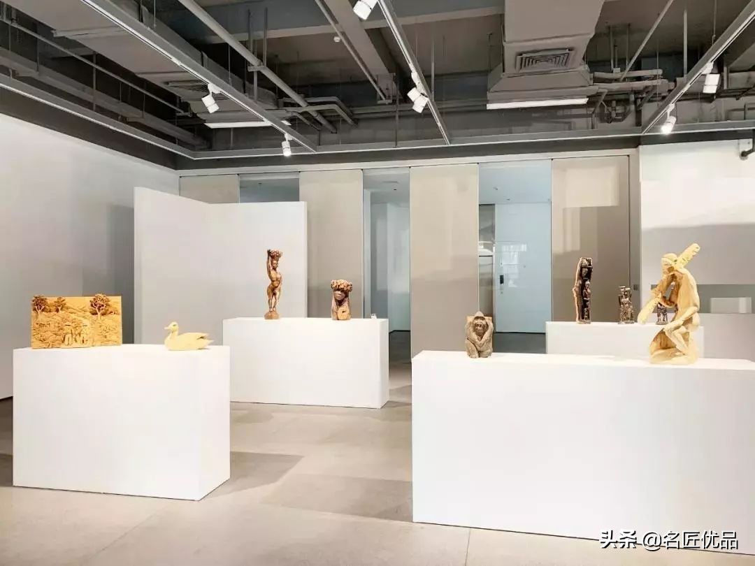 杨金荣红木大师,杨金荣红木工艺