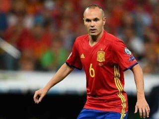 马拉多纳足球生涯,世界十大足球明星马拉多纳