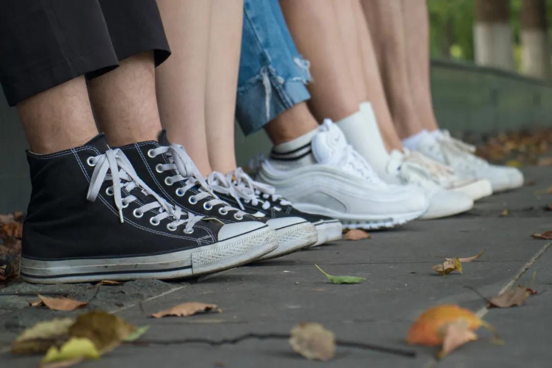 未成年骗父母钱报警了要上法院吗,16岁少年骗爸妈钱