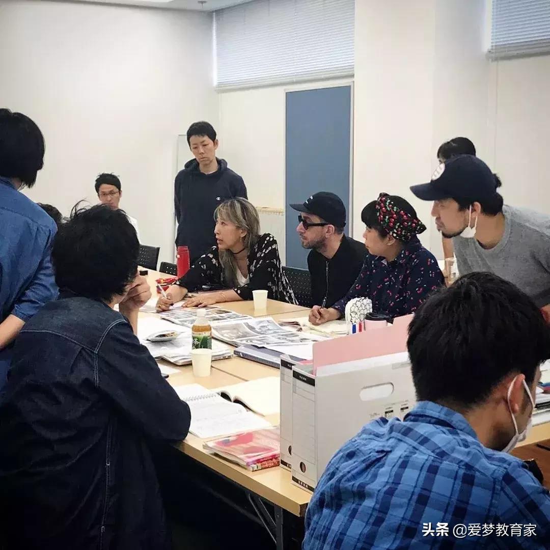 亚洲最狂野女导演，一年出3部新片，半个演艺圈为她站台