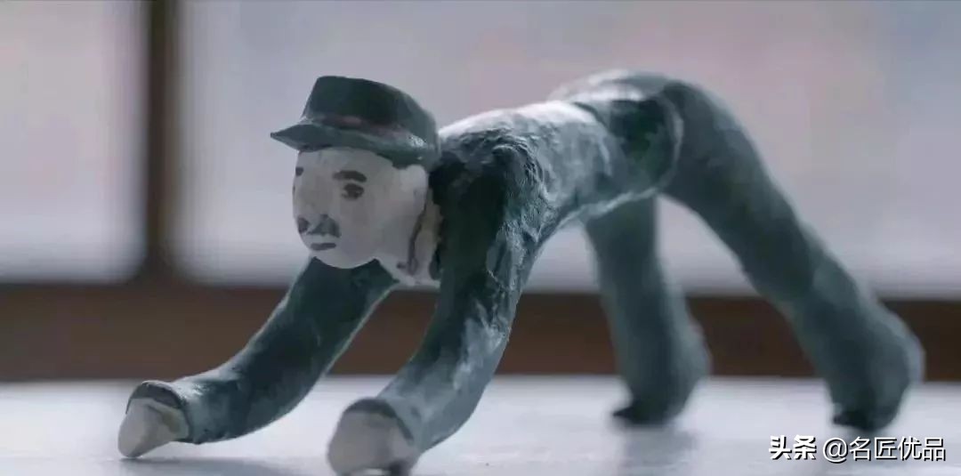 想不想开？这个贴着小胡子的女生，做出全世界最可爱的汽车