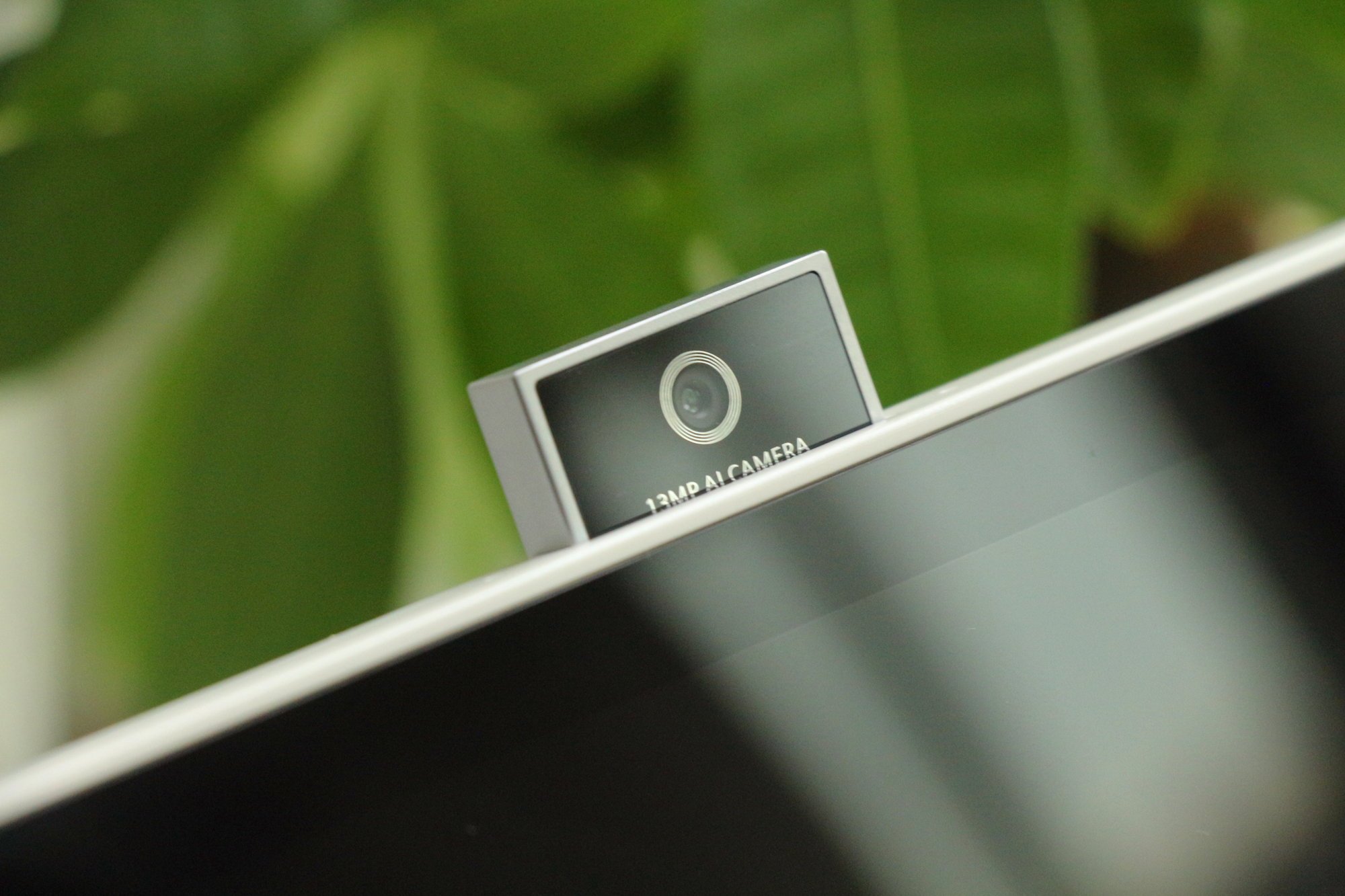 贴心的保驾护航、丰富的儿童教育内容，华为小精灵学习智慧屏体验