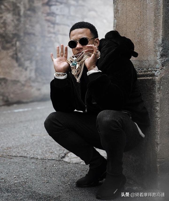 足球先驱人物,足球新时代的领军人物