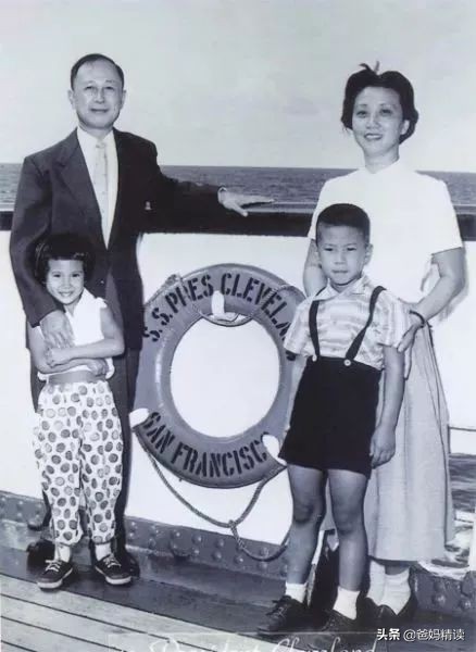 初三女生眼里的爱情”上热搜：父母的身教才是最好的育人方式