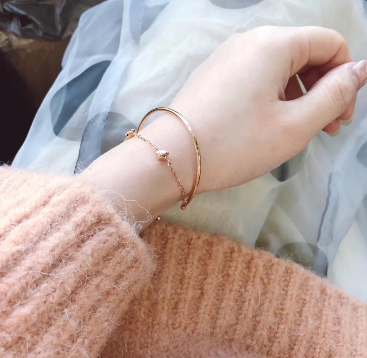 纯金卡地亚梵克雅宝,卡地亚手镯18k金为什么这么贵