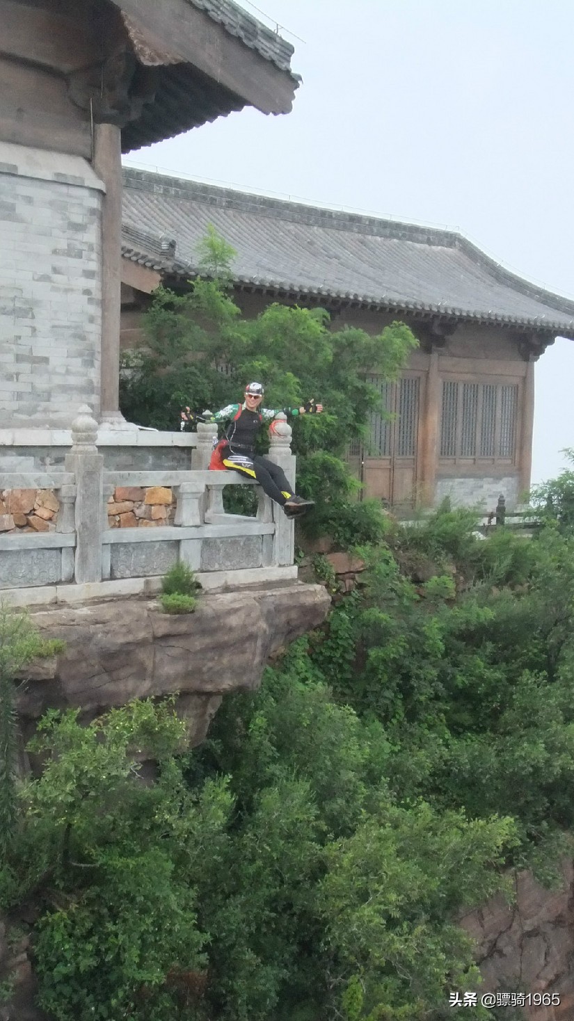洛阳万安山山顶祖师爷庙骑行,洛阳爬万安山