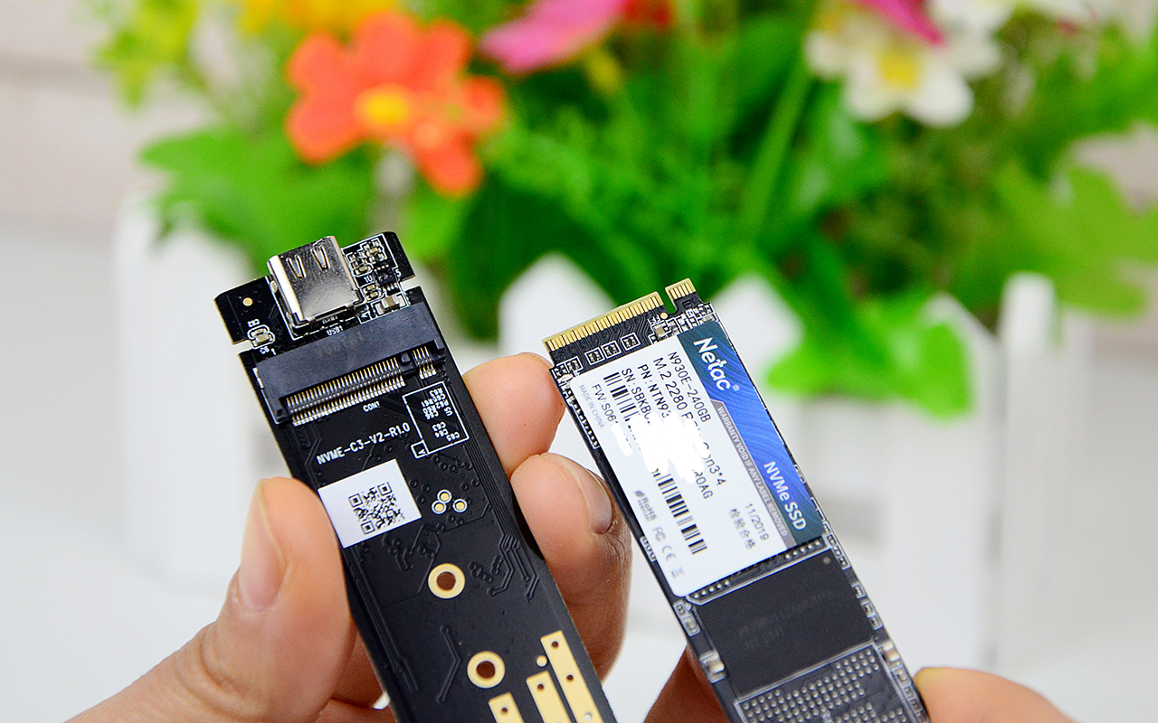 硬盘盒加固态硬盘和移动硬盘区别,固态硬盘改移动硬盘硬盘盒怎么选